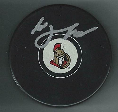 Lassi Thomson potpisao je Ottava Senators NHL s autogramima