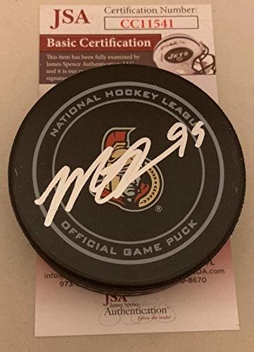 Matt Duchesne potpisao je službeni pak za igru Ottava Senators s autogramom NHL pak s autogramom